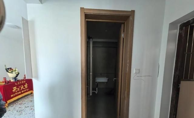 从毛坯空间到包豪斯美学,解锁极简空间的色彩、材质与光影! - 今日头条 从毛坯空间到包豪斯美学,解锁极简空间的色彩、材质与光影! - 家居知识