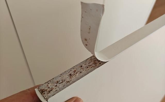 衣柜是木工做好还是定制好？价格相差多少？多亏师傅提醒差点选错 - 家居知识