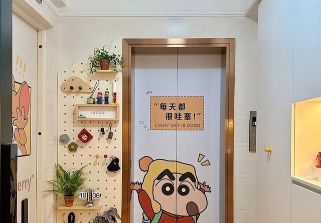 重庆一女姑娘的家火了，将楼道改成玄关，被无数邻居效仿；晒晒 - 家居知识